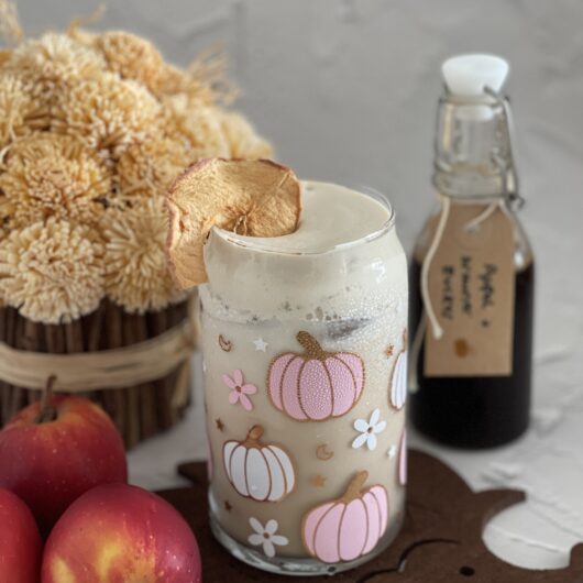 Apfel Zimt Sirup für würzige Herbstgetränke - Kochlöffeljunkies